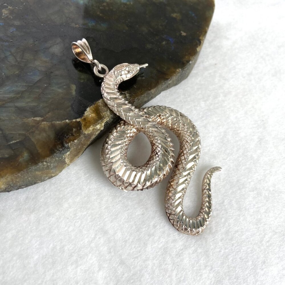 VTG Sterling Silver “1 Of A Kind” Large Diamond Cut Snake Serpent Pendant 29g - Picture 2 of 16